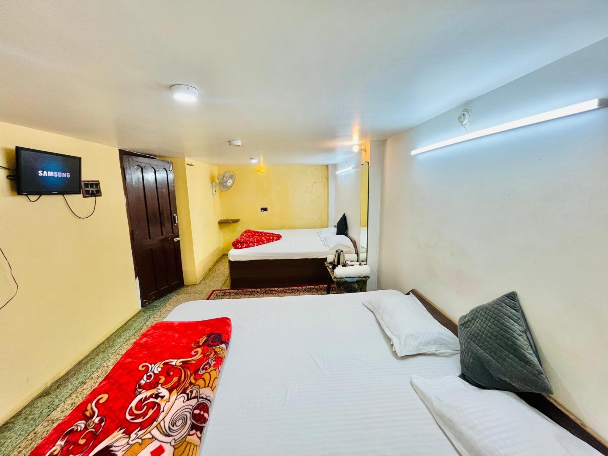 Ganga Guest House Варанаси Экстерьер фото